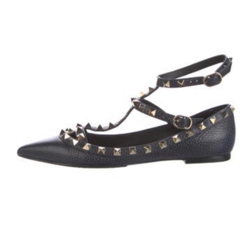 ‼️final no offers‼️Valentino Garavani Rockstud flats